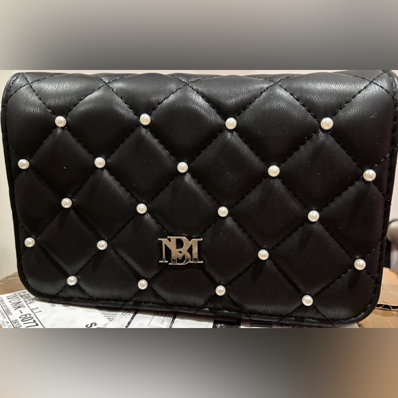 NWT Badgley Mischka Diamond Quilted Crossbody - Picture 3 of 10